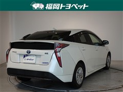 プリウス S