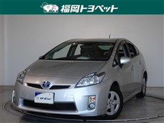 トヨタ　プリウス S