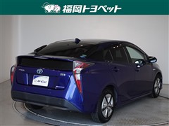プリウス A