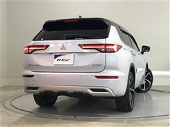 アウトランダーPHEV P