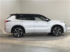 アウトランダーPHEV P