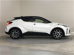 C-HR S GRスポーツ