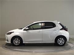 ヤリス ハイブリッド G