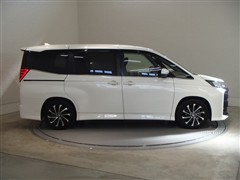 ノア ハイブリッド S-Z