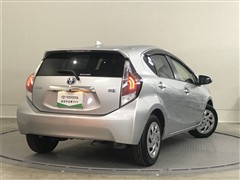 アクア S スタイルブラック