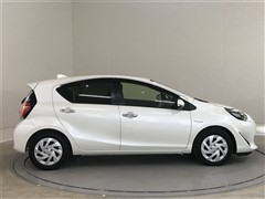 アクア S スタイルブラック