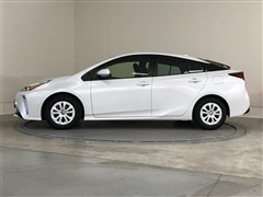 プリウス S セーフティプラス2