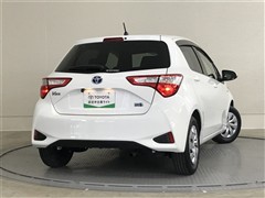 ヴィッツ ハイブリッド F