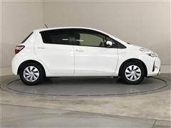 ヴィッツ ハイブリッド F