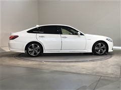 クラウンHV RS