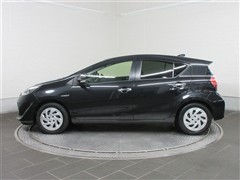 アクア Sスタイルブラック