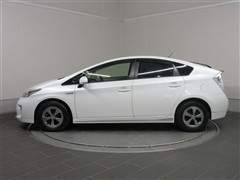 プリウスSマイコーデ アウトレット