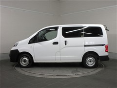 NV200バネットバン DX