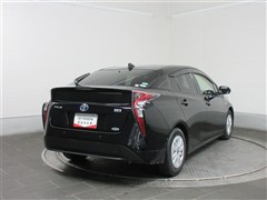 プリウス Sセーフティプラス