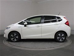 フィットハイブリッドFパッケージ