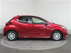 ヤリス ハイブリッド G