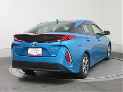 プリウスPHV A
