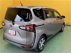 シエンタHV ファンベースG クエロ