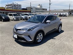 トヨタ C-HR S