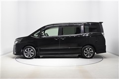 ヴォクシー ZS