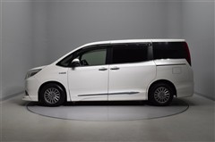 エスクァイア HEV Gi