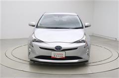 プリウス Sセーフティプラス