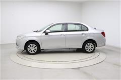 カローラアクシオ X