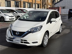 日産 ノート E-パワー X FOUR