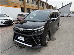 トヨタ　ヴォクシー ZS キラメキ3