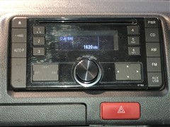 ハイエースV DX 4WD