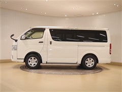 ハイエースV DX 4WD