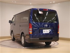 ハイエースV DX 4WD