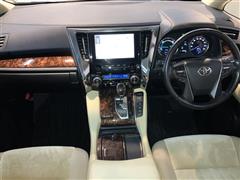 アルファードHV X 4WD