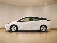 プリウス S セーフティ+2 4WD