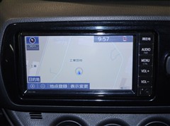 ヴィッツ F 4WD