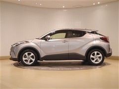 C-HR S-T LEDパケ 4WD