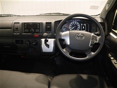 ハイエースV DX 4WD