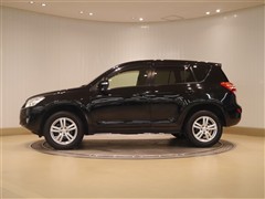 RAV4 スタイル 4WD
