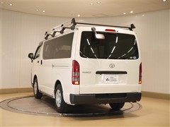 ハイエースV DX 4WD