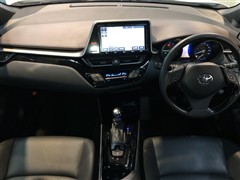 C-HR G-T 4WD