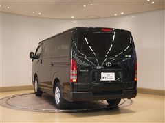 ハイエースV DX 4WD