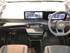 セレナ ハイウェイスター V 4WD