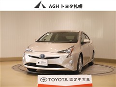 トヨタ プリウス A ツーリングセレ 4WD