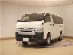 ハイエースV DX 4WD