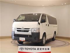 ハイエースV DX 4WD