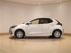 ヤリス X 4WD