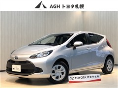 トヨタ アクア X 4WD
