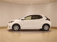ヤリス X 4WD