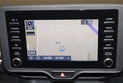 ヤリス HV X 4WD