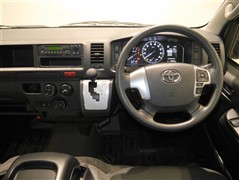 ハイエースW DX 4WD